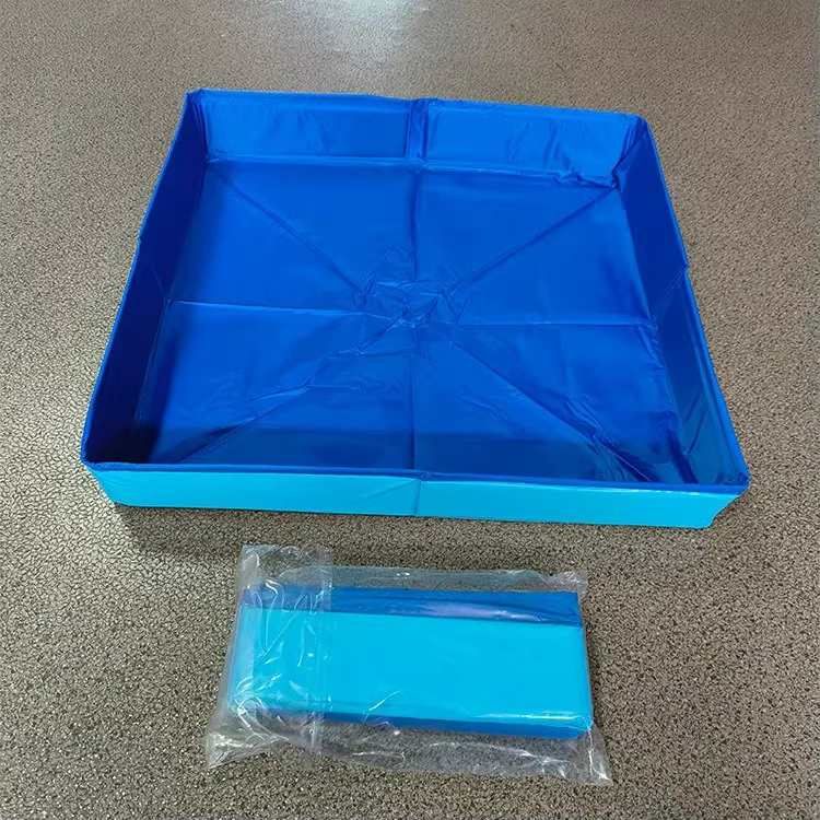 PISCINE PLIABLE POUR CHIEN