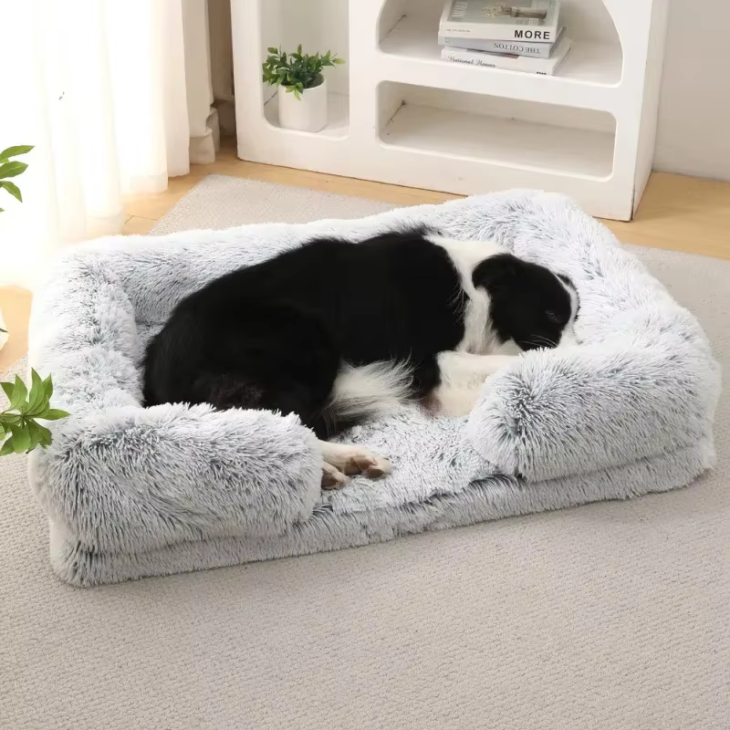 Panier Rectangulaire Apaisant en Fausse Fourrure | Confort Chien